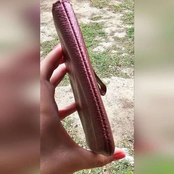 Coach Metallic Cherry Leather wristlet New without tags - Picture 10 of 16